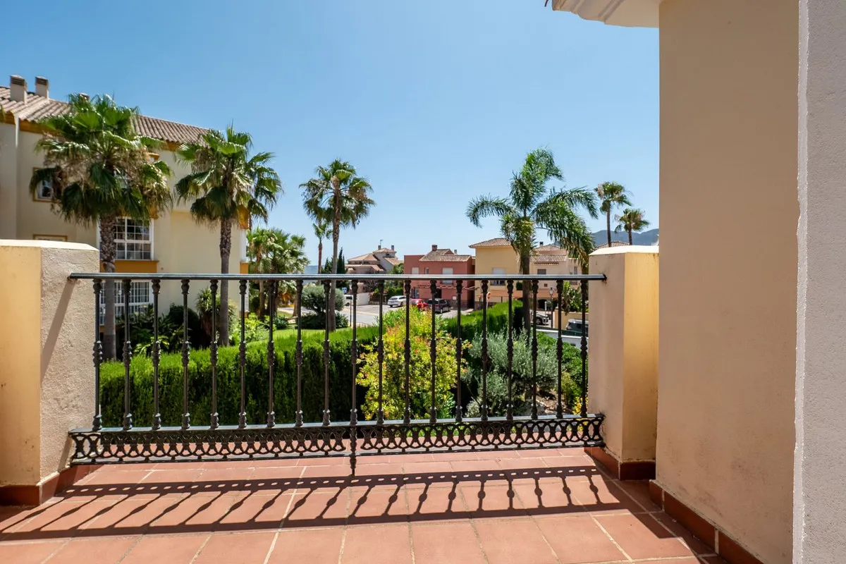 20ae66fd-5b55-4c74-acf2-10414592013f