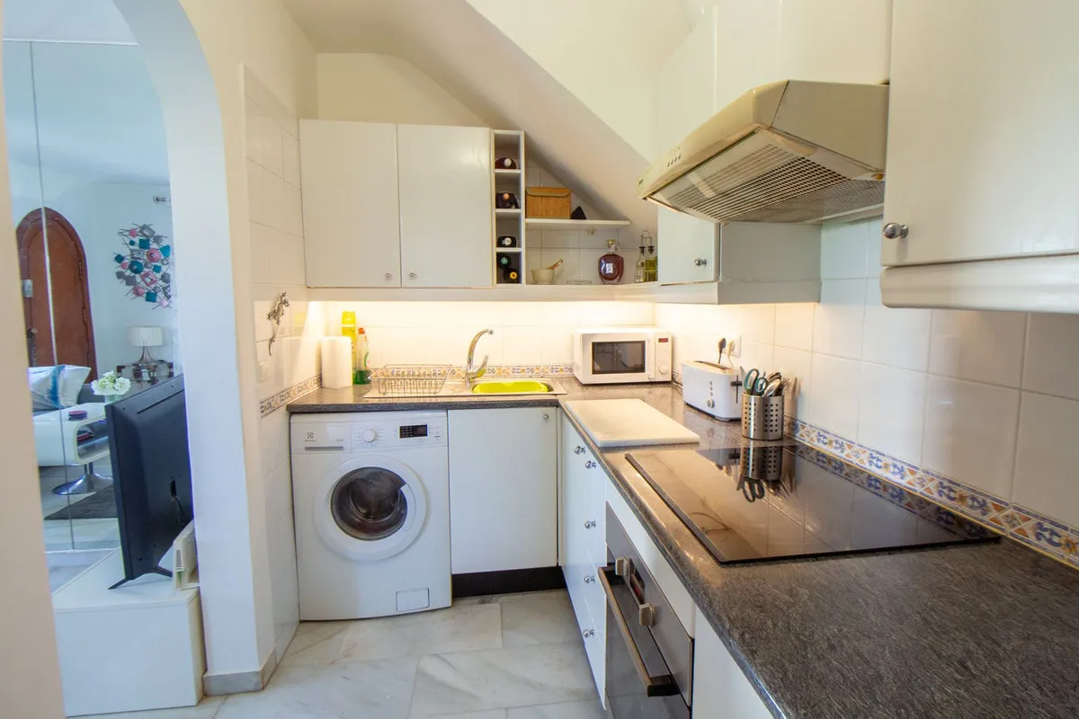 58f27a06-dcc5-476b-b2a4-b2f4778fb4a7