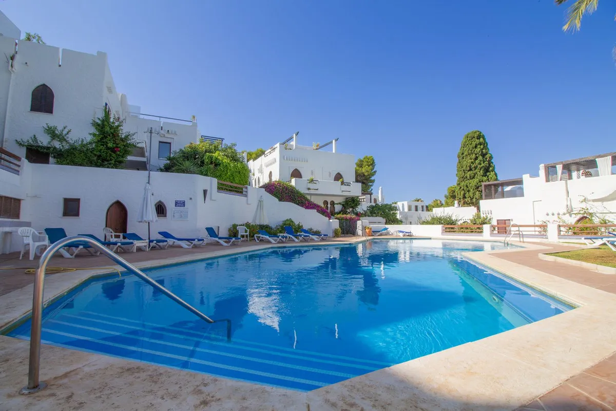 bd743160-2f10-40f0-8c0a-e57ae84f14e4