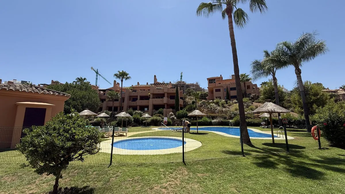 15a2caf3-39cd-4f25-b914-0cac88e4bc19