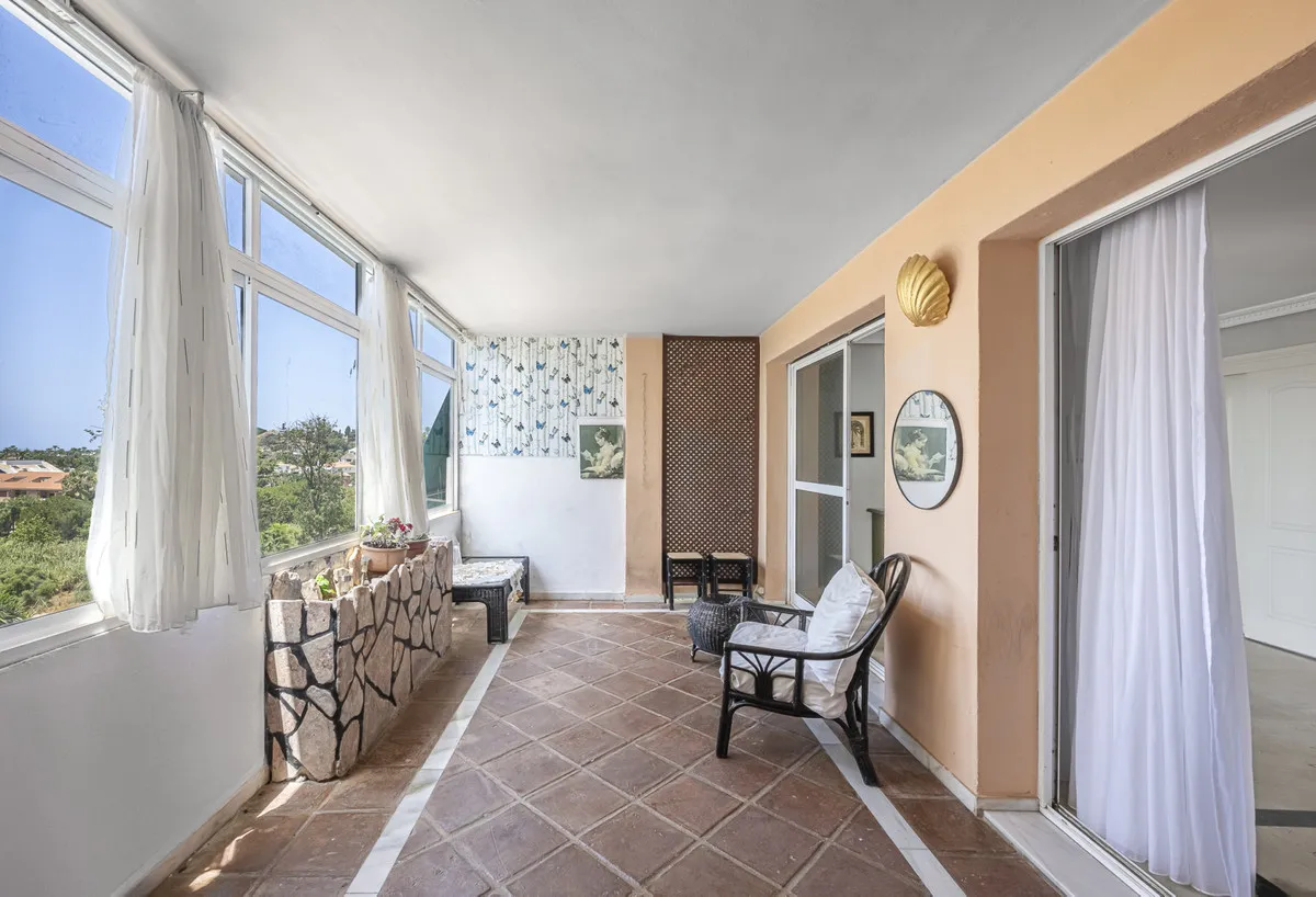 49399353-4351-4908-8110-c2abdcc17a72