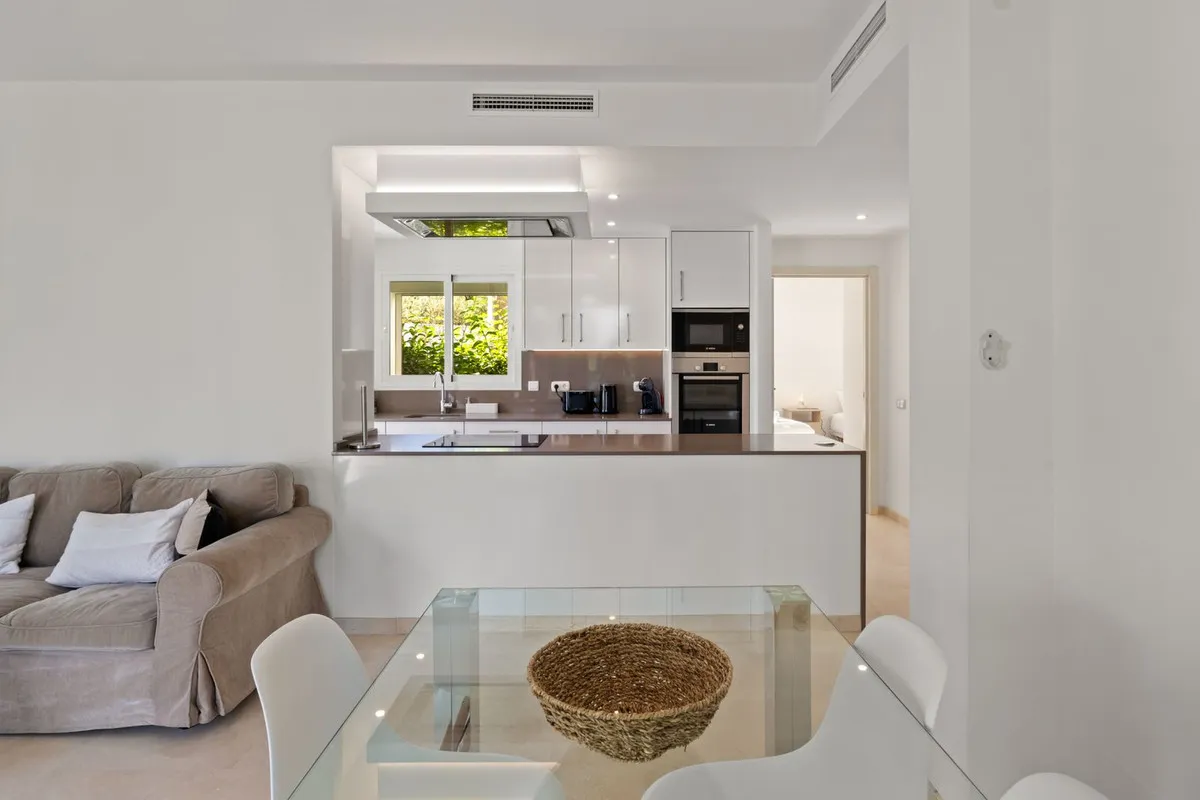 32ae4b0b-1ceb-4445-bcf2-0b5e9541b01c