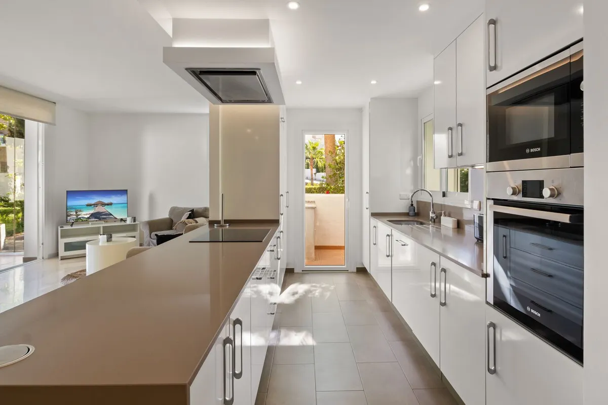 4018b4af-06dc-4f7b-8986-fb6f8f8f2d3c