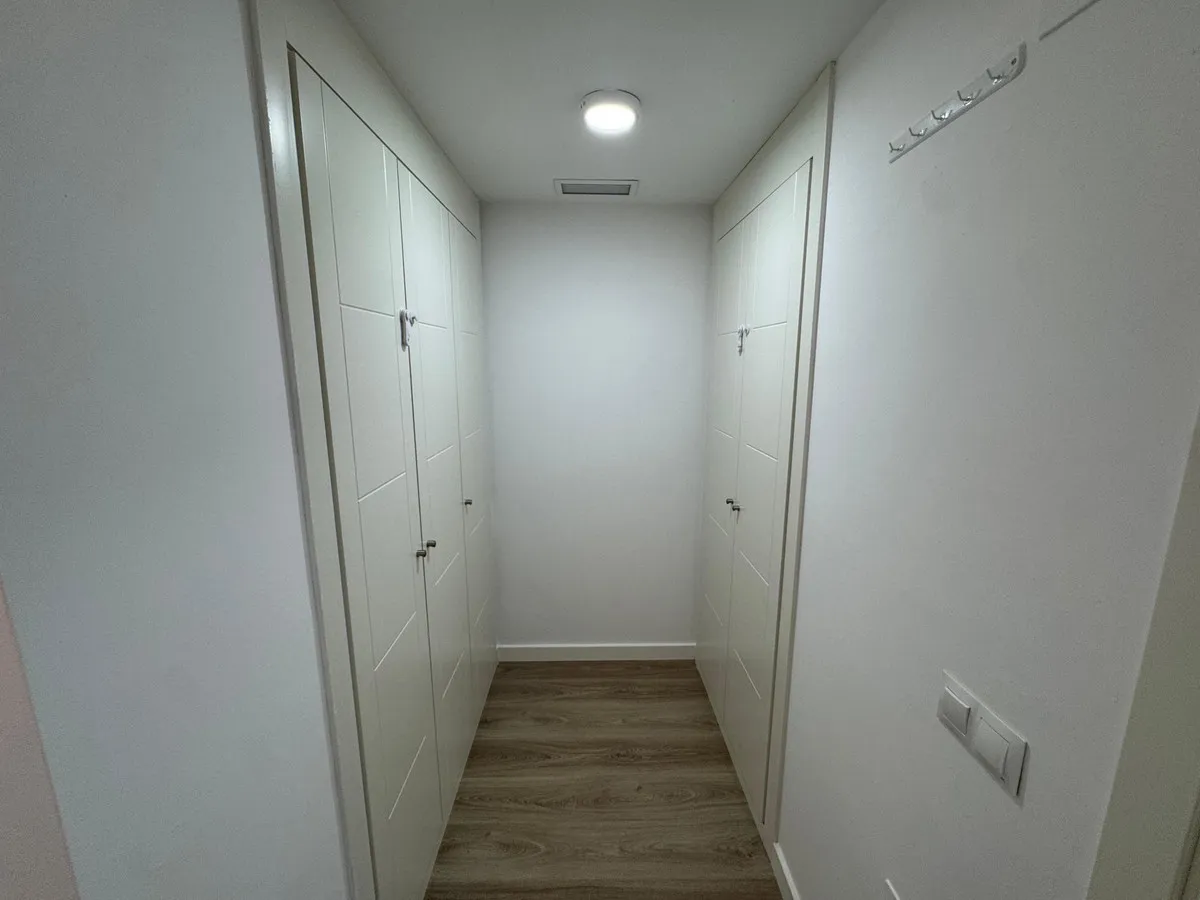 0e9995d0-5565-4b2d-a46a-bd29cec6e440