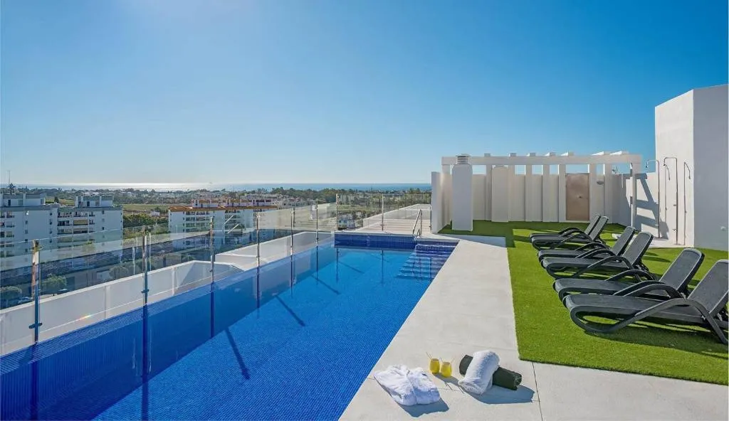 2cf1318b-1435-43ad-aa44-de150769530b