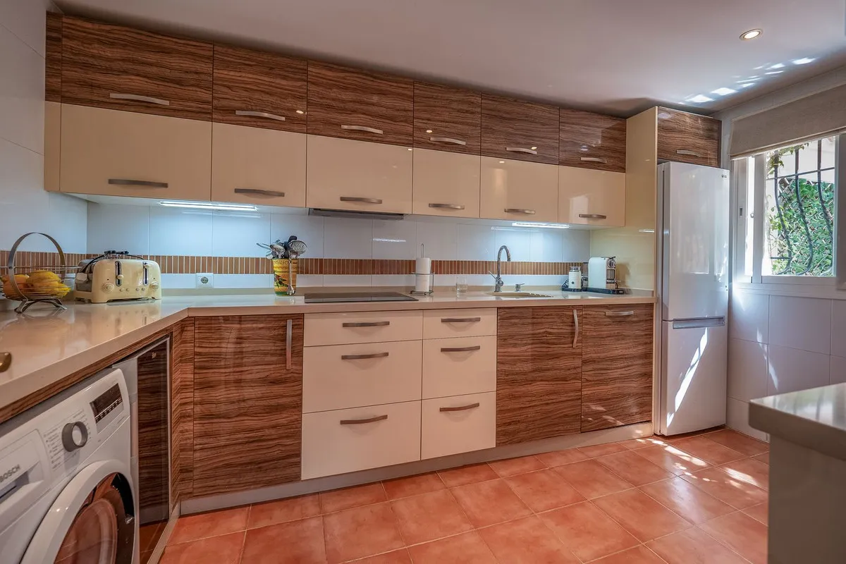 047c5195-b2ca-43e2-9716-7d478b9bfdd6