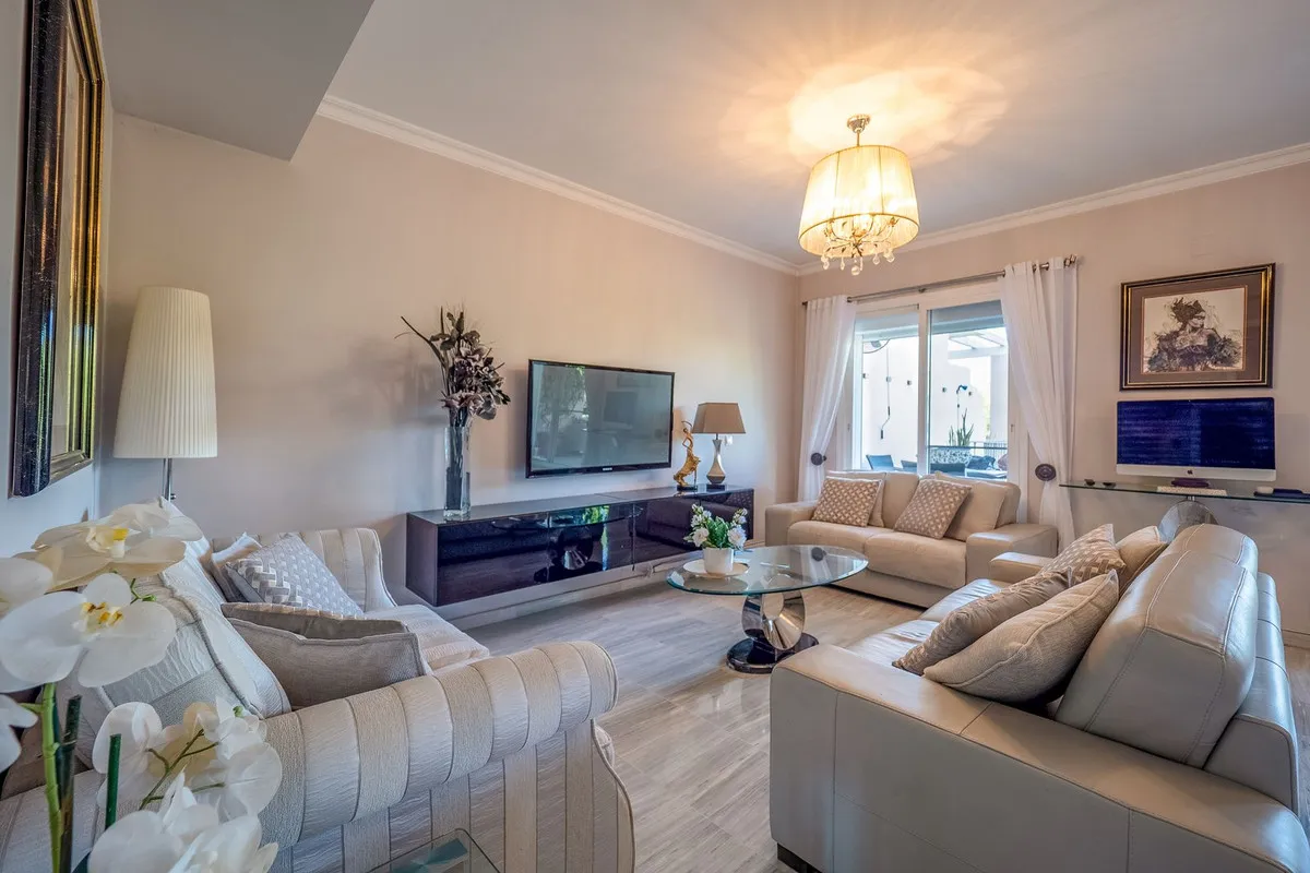 e1a785e7-0c39-473c-bb2c-f1260b0e417c