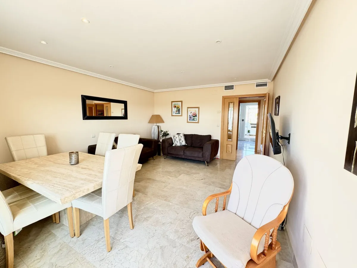 0f1859b1-769b-46f6-a0f4-594b0c3eca8d