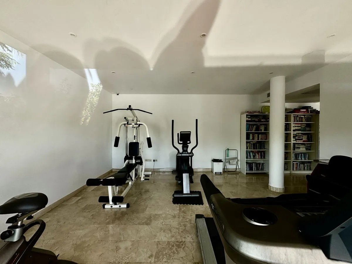 5e42d9a5-e1ee-457c-9013-e704451250dd