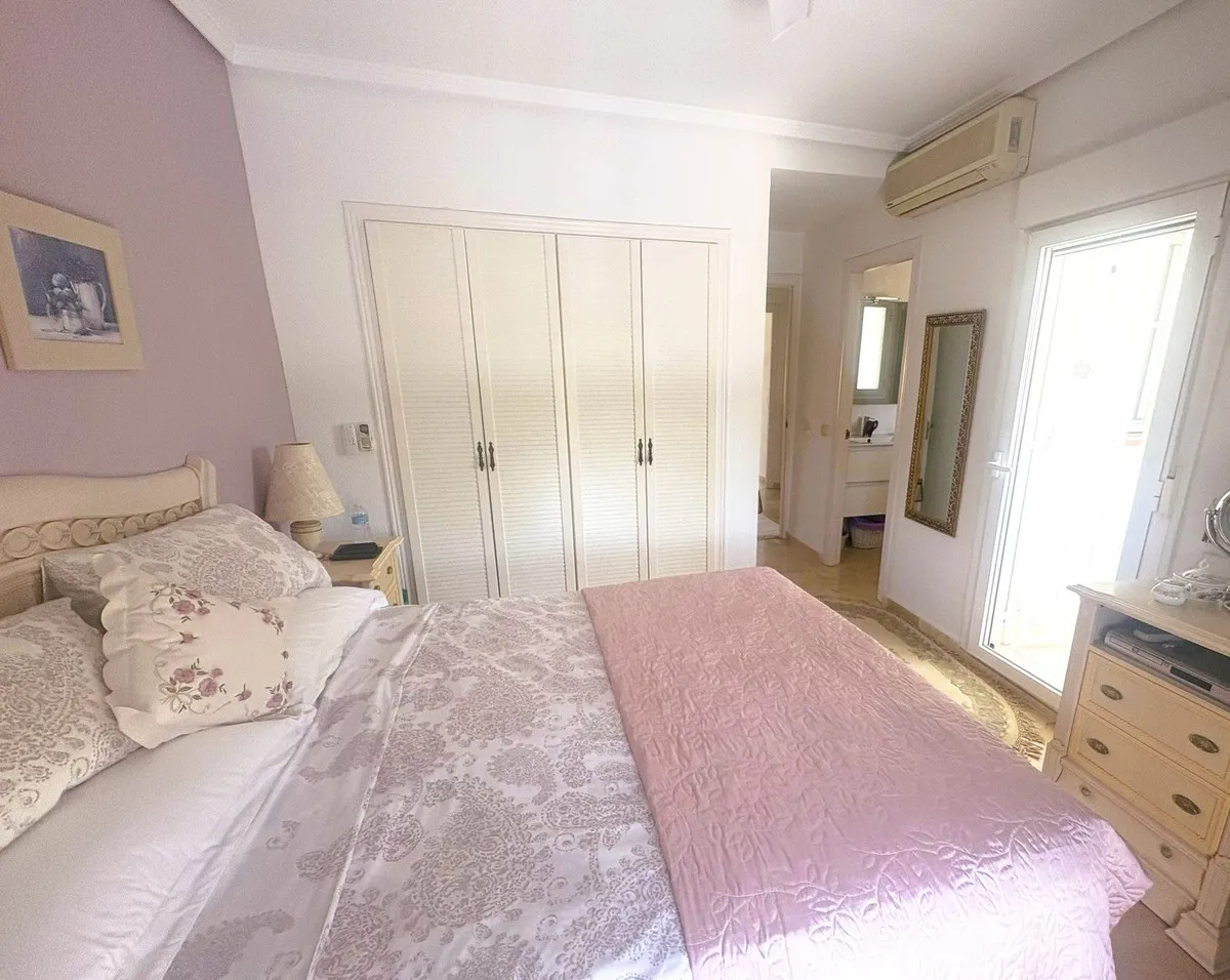 9a795463-06f9-4e16-a994-683ef0d0a6e9