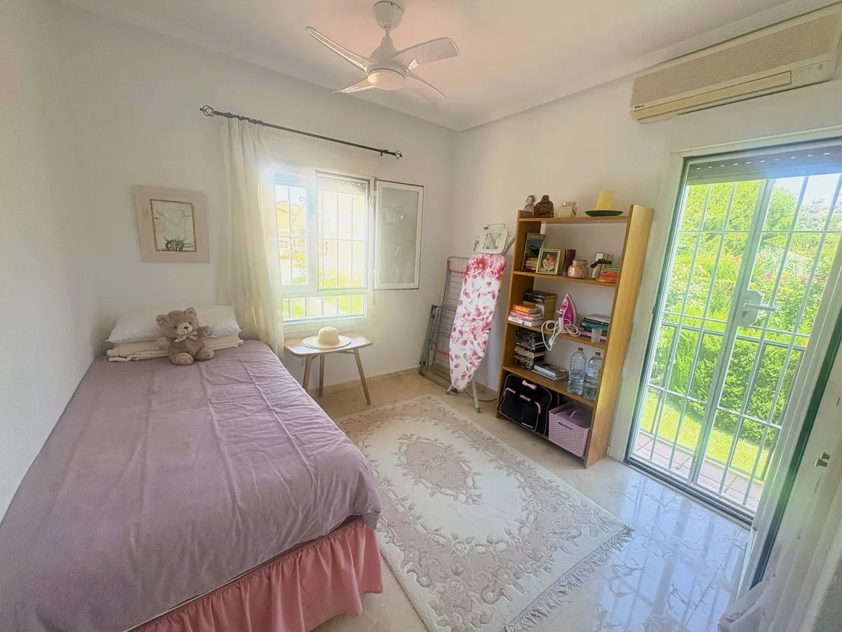 f53084d9-0914-4e98-93c9-ec23a27dee46