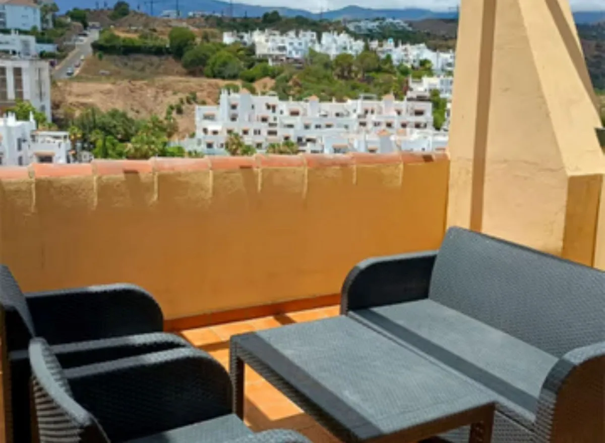 5027d4fc-6341-45db-8c54-bfd6d47ef540