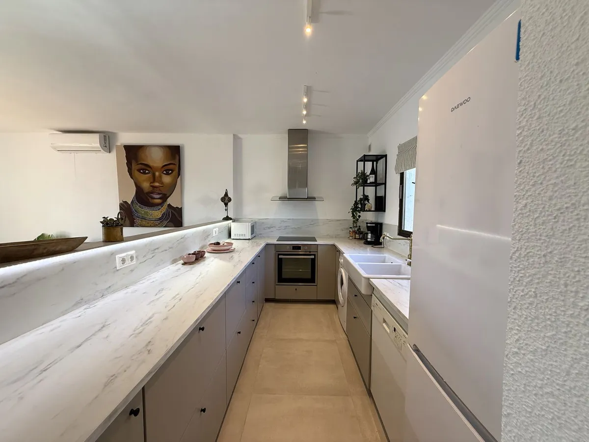 cb745f94-4ff2-4d6e-95ab-3f7c3af2b62b