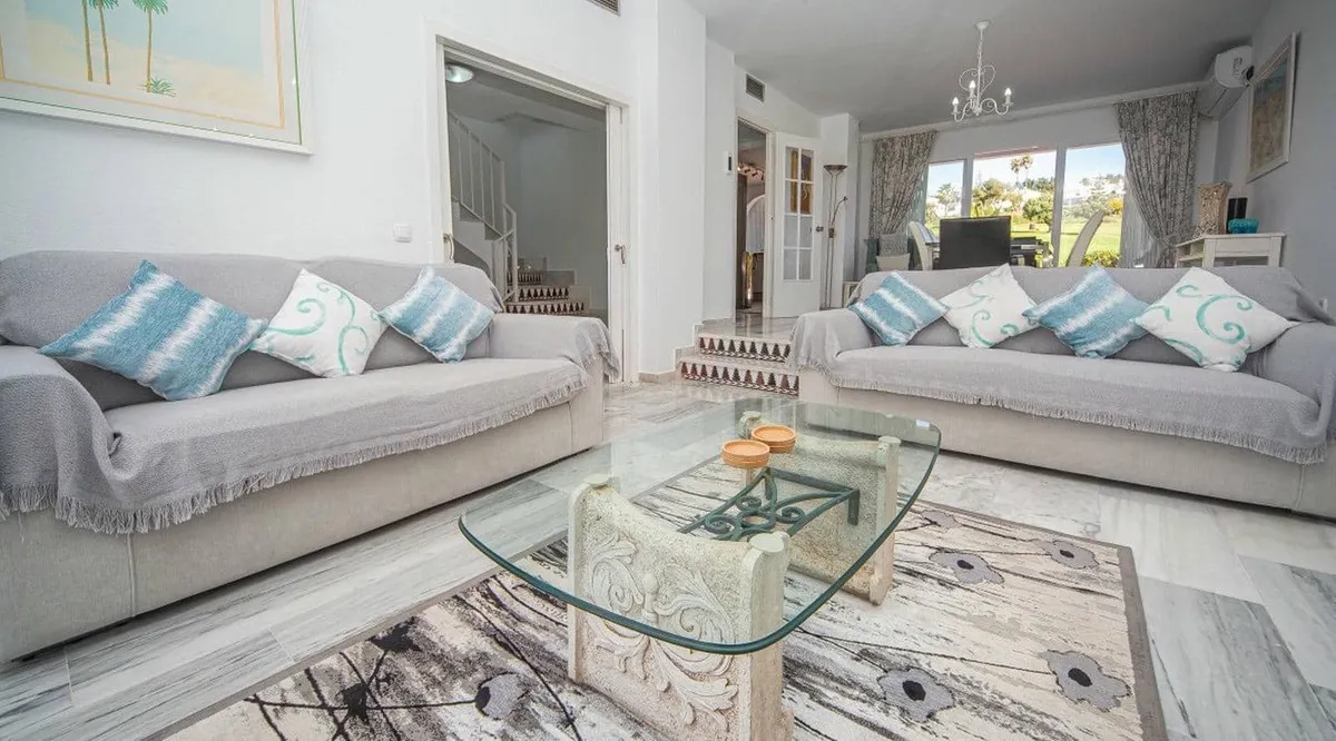 29c35ce3-b342-49a2-9006-34638e136a5e