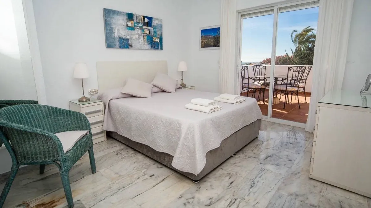 33ec5bd9-8c6b-4b6c-a30d-cd7e9f110d89