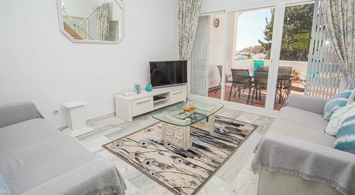 c3050162-d403-45bf-a391-33f51c70b60a