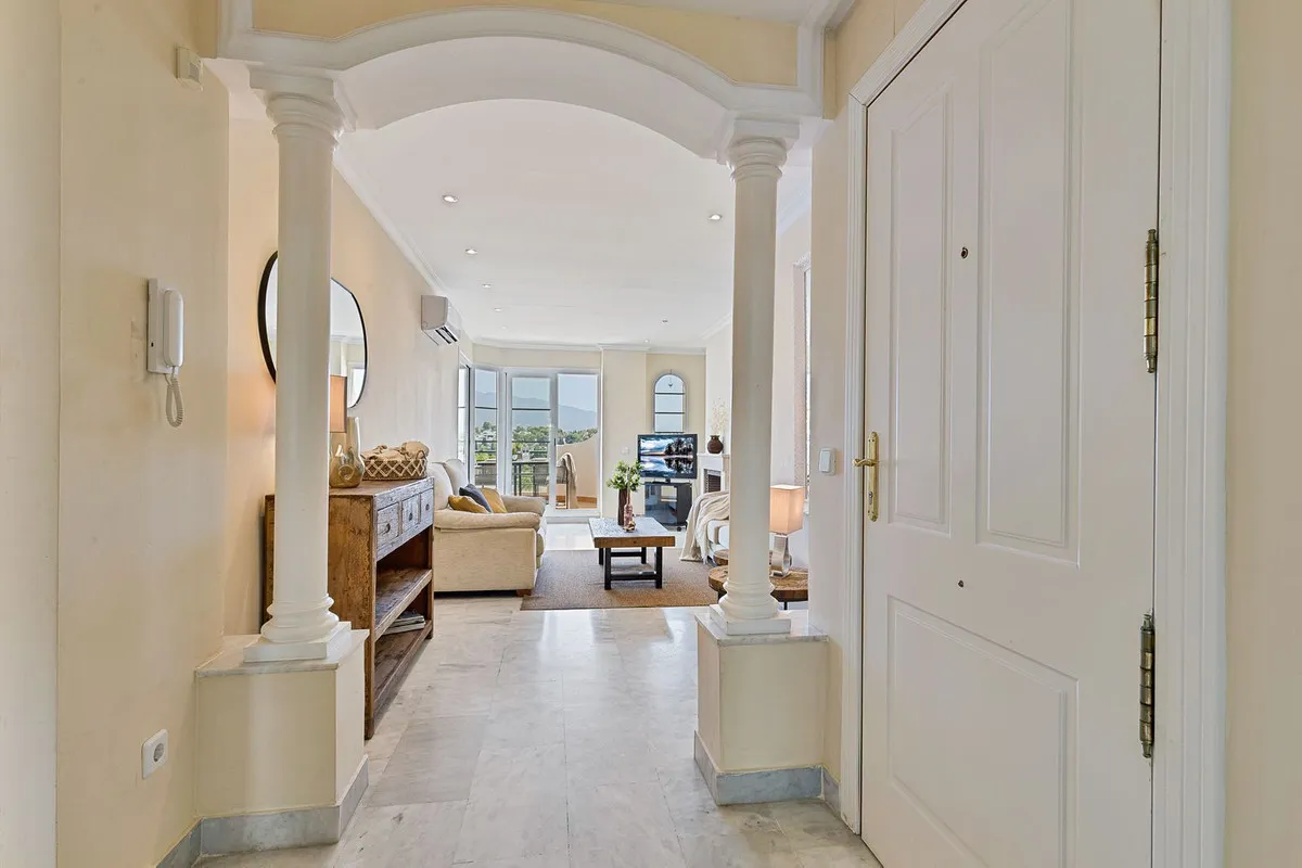 5b56d546-a27d-4dfb-b0a3-a997d1ff683e