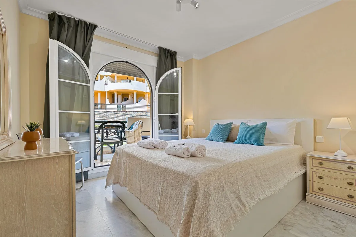 db5c3384-0974-4683-a2e6-2599247d1e94