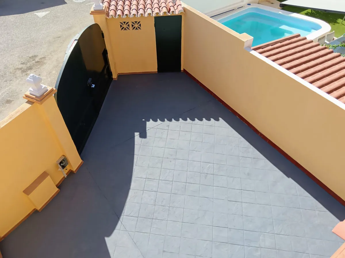 2590f72c-6a7a-44c1-a3d0-74156ee57ff7