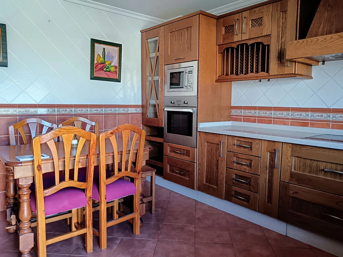 41551f05-14c3-4ff0-a6b9-f11e48d25841