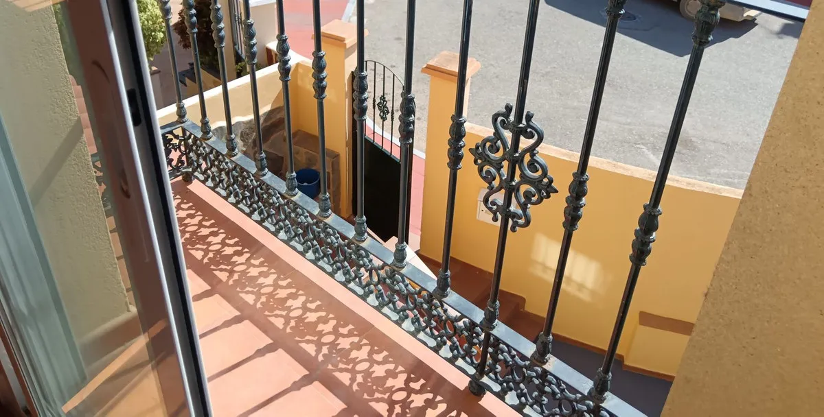 c8f9f6bb-a4bd-41da-81c6-b590ec44edb1