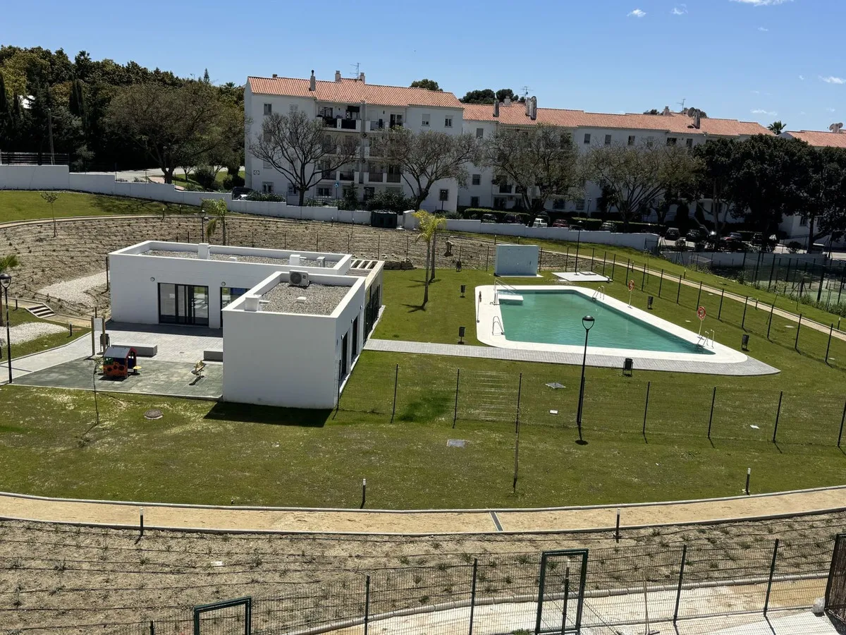 54accd16-aca6-436c-8b14-cfeeee40e5c9