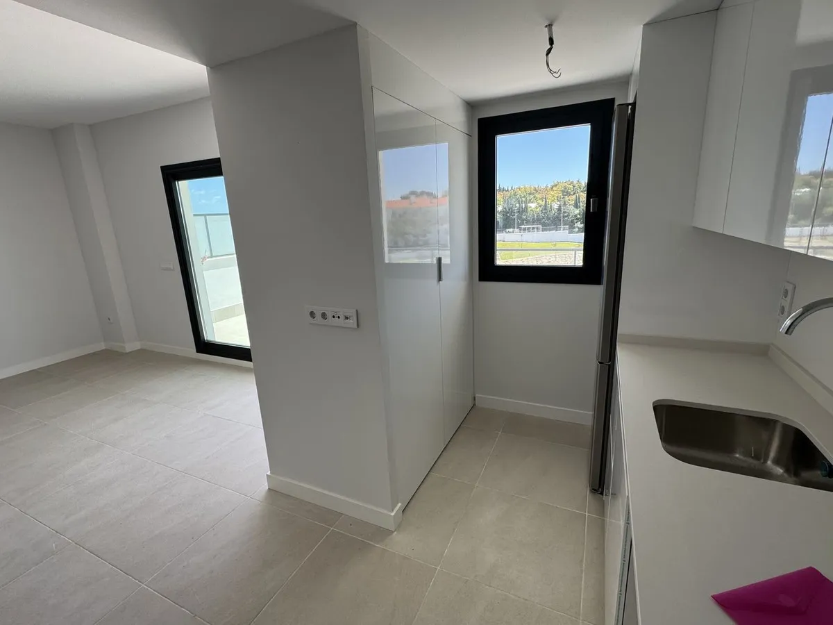 6c97b70c-7ffb-4b23-943d-ebdccdbf2057