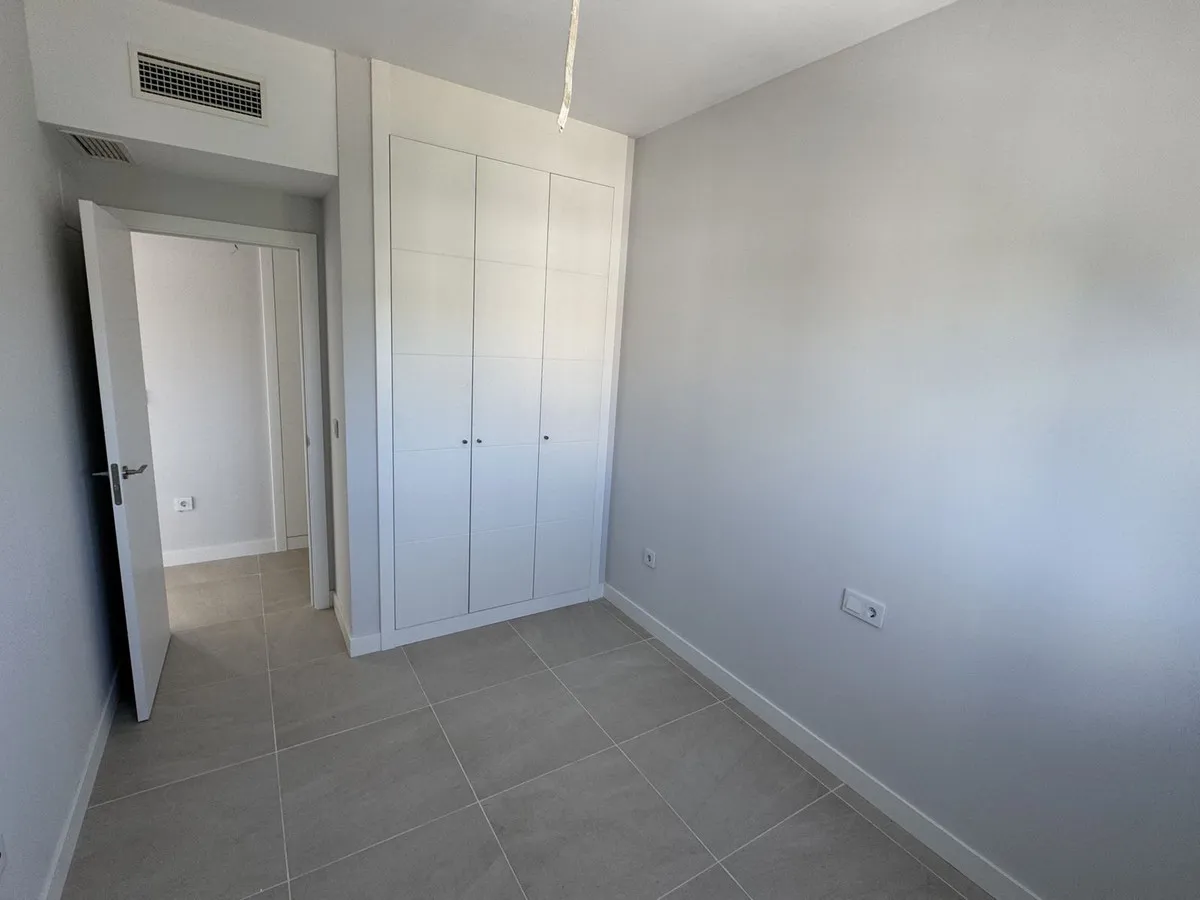 8de96922-c162-40b5-8eeb-4dc4093fed9f