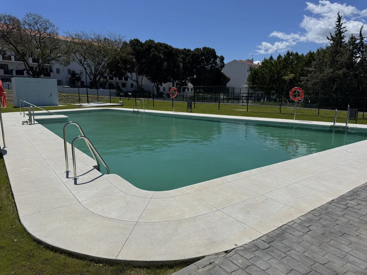 c6c8b313-68d5-4f03-900a-3bf3260a443d