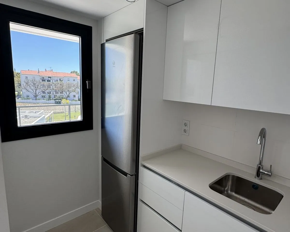 ed199696-b822-4718-a7eb-fa9362fda3c2