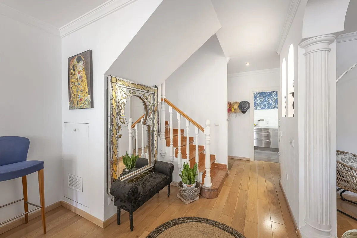 306b1b47-b843-445d-a8a3-8ca404713786