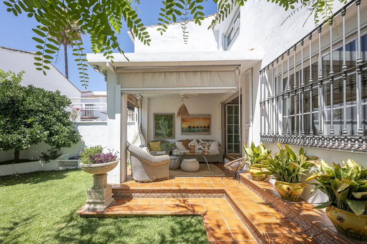 4807b9c5-129c-435b-a729-0a423cc2848a