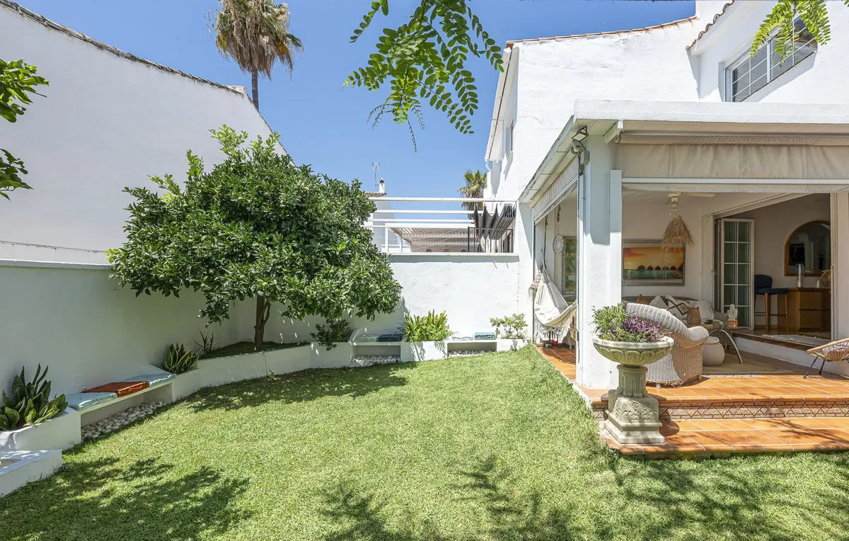 54d73208-caa2-4d64-a78a-4395898e5fa1