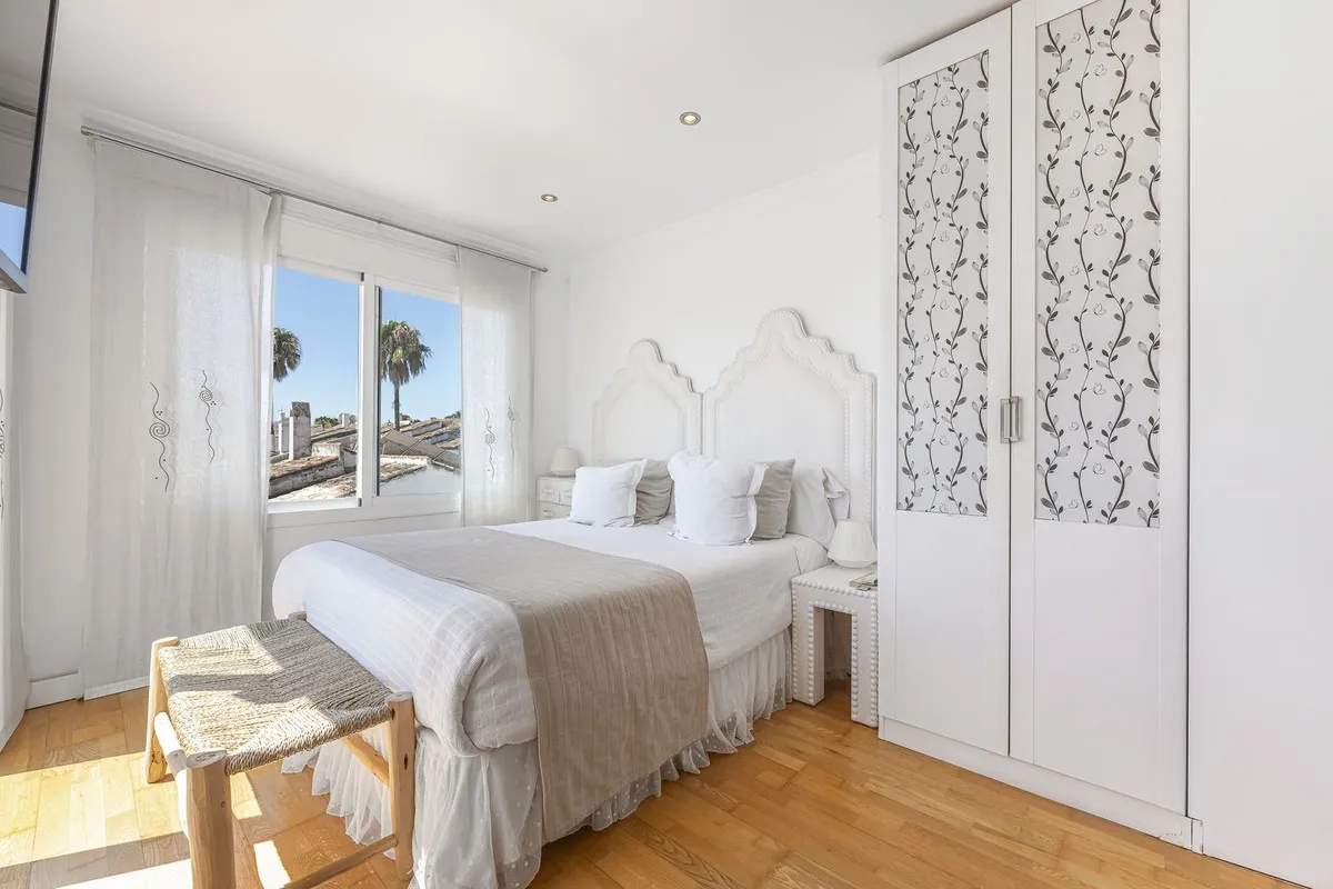 64d641e4-fe98-48e0-a5ec-0eacfb70ba96