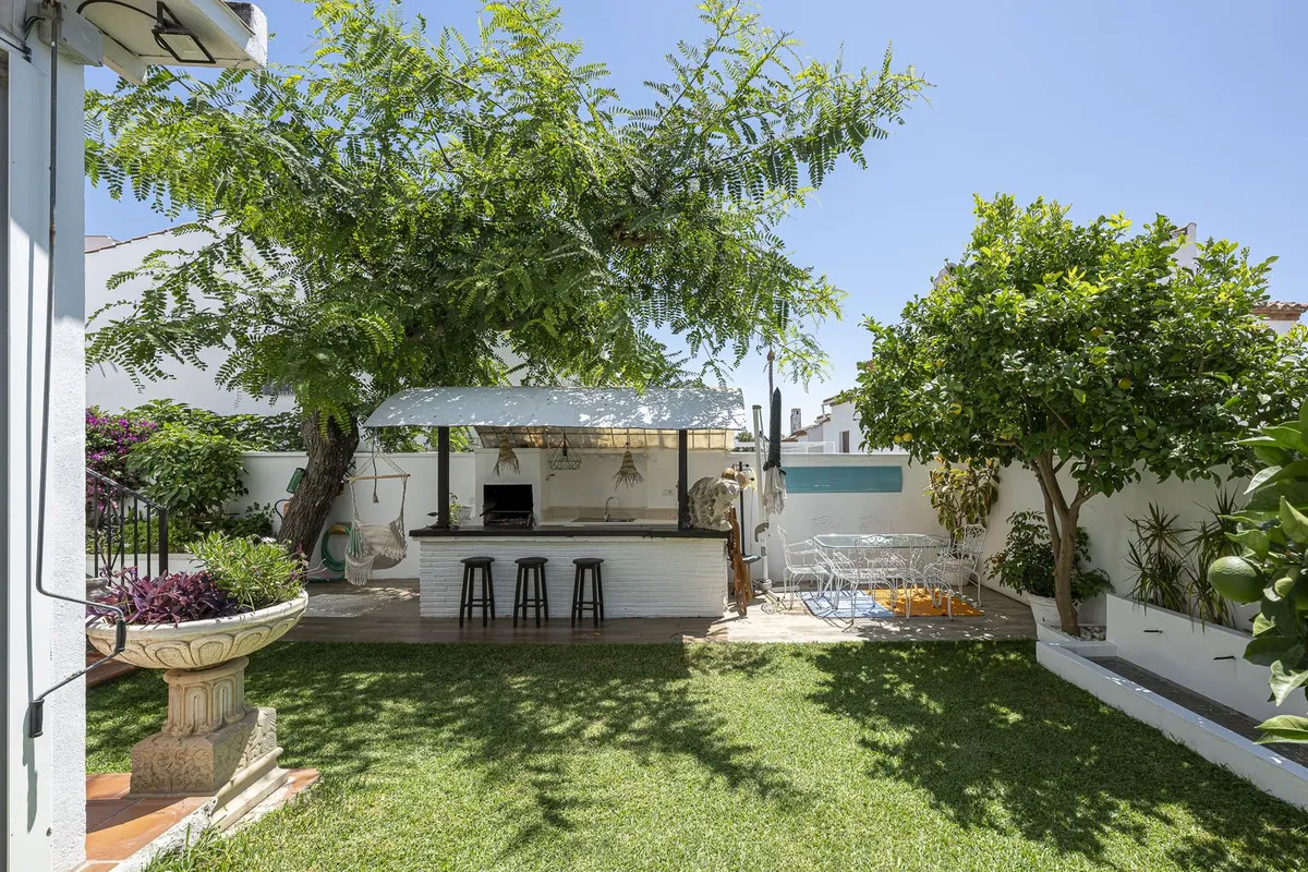 bfbe146d-91b7-4f3d-adb8-1c3af5665f3a