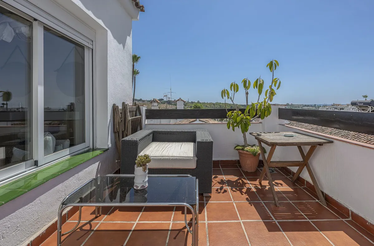 d217dd81-fe56-49b0-bcd3-8d73b7afda27