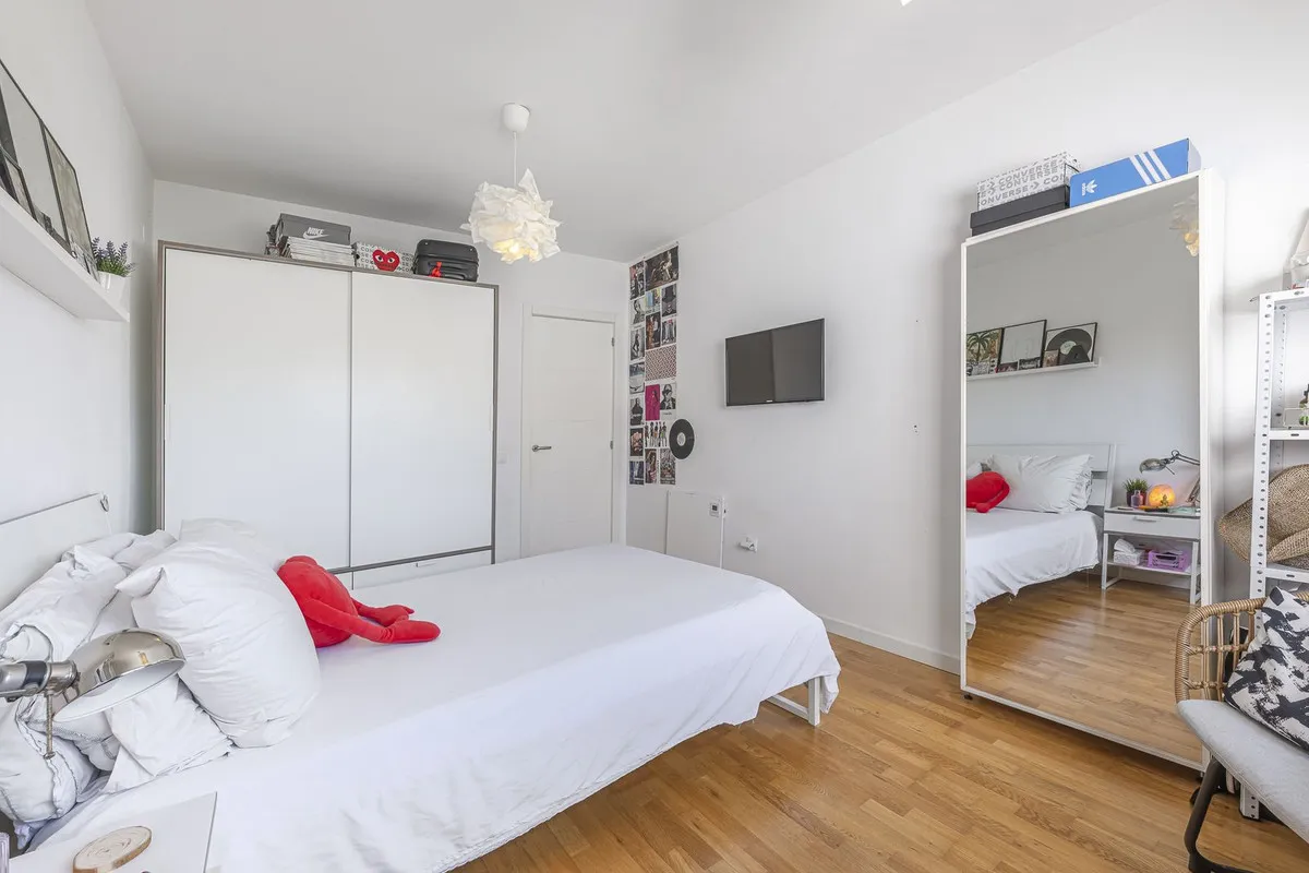 f54776ed-bc9e-49ab-87a1-140c10eef98b