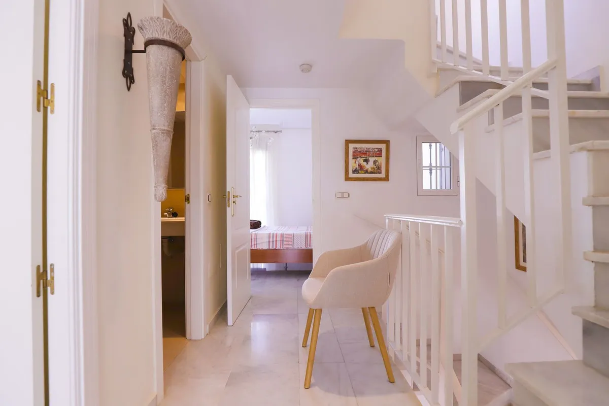 61dcc8de-4b56-4cf8-b7c7-ba662683d307