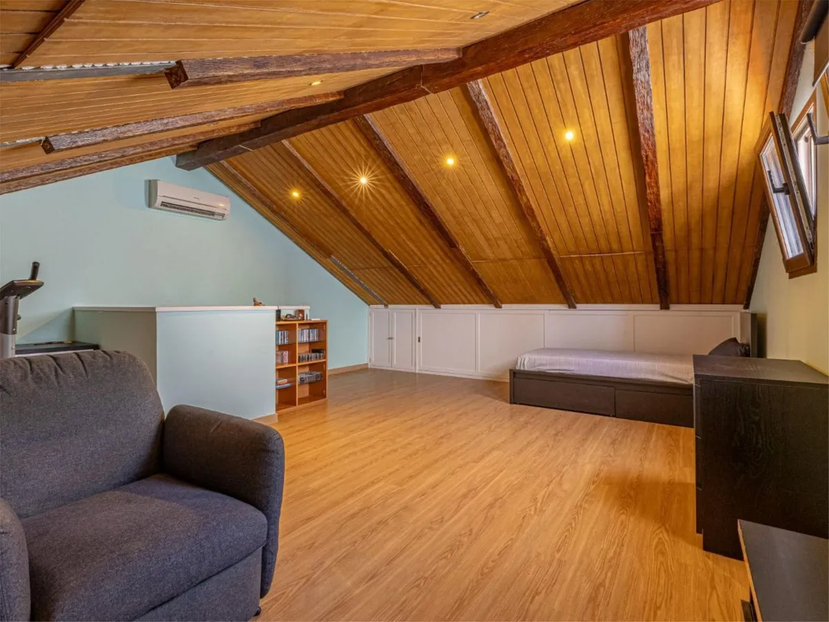 2a4a01c1-7398-4f4f-b931-7d35f8874816