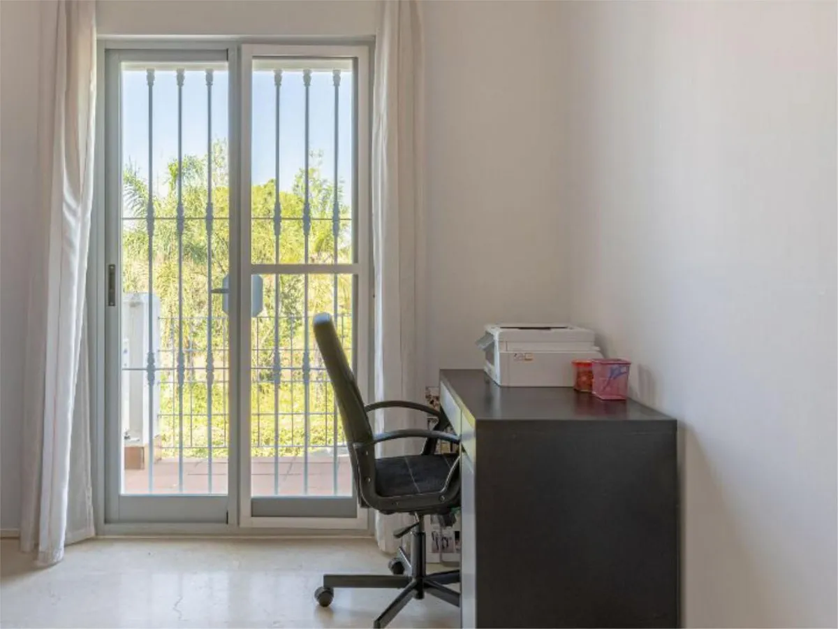 4b2df628-17f3-45a8-9f36-8e5a87dde2fb