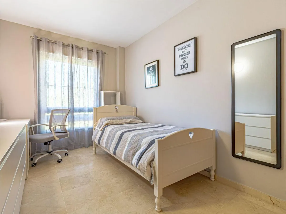 6ba8f1fe-2195-4a42-9f06-6e58b36c0968