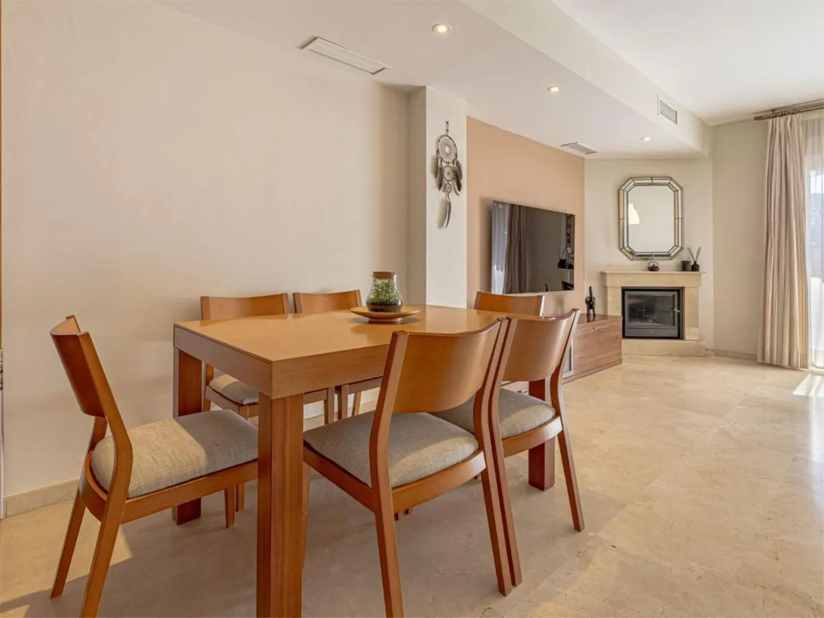 f1f65cb4-154a-4aa8-9b45-25cca57e0de4