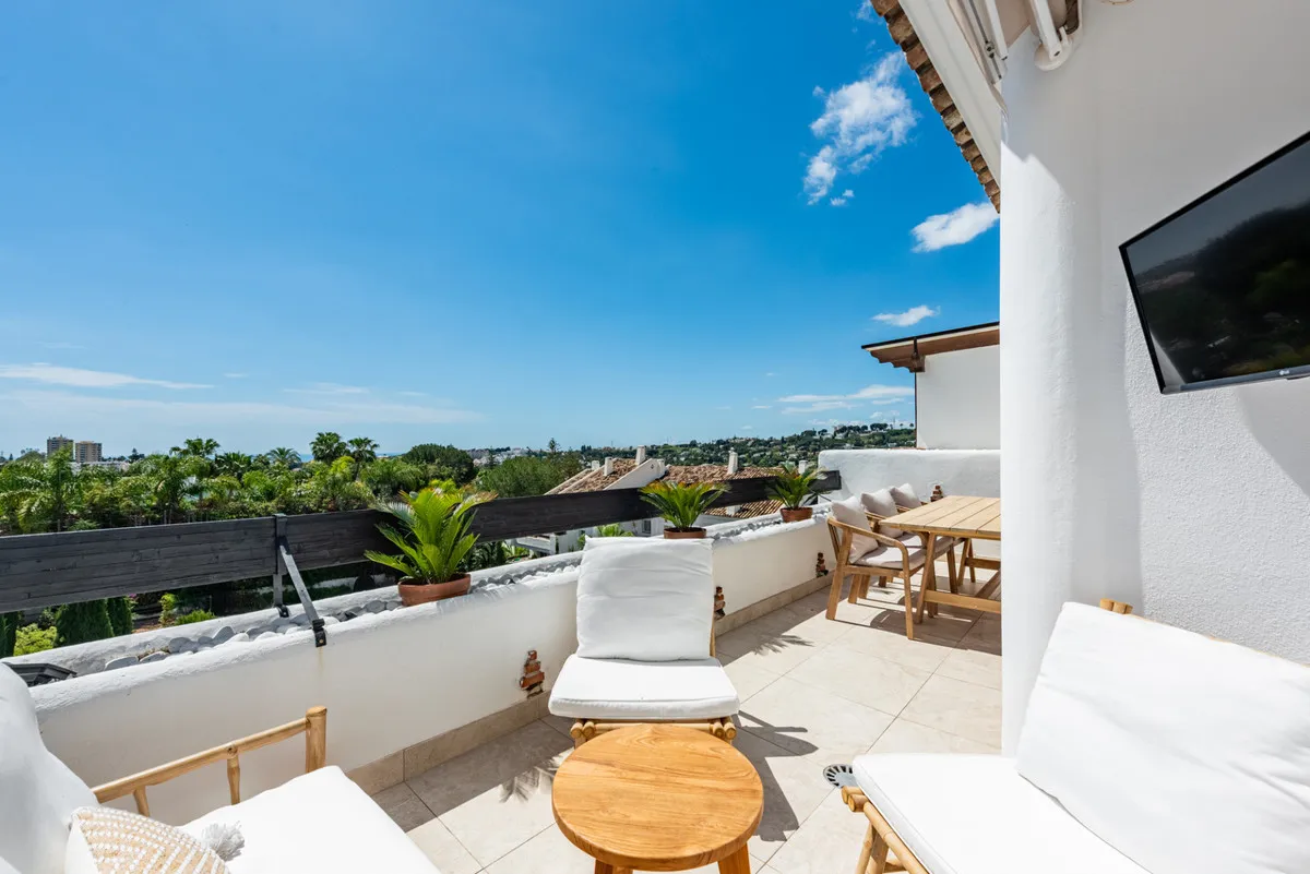 b4ea319c-4b70-4d71-9877-bb7773bd9cd9