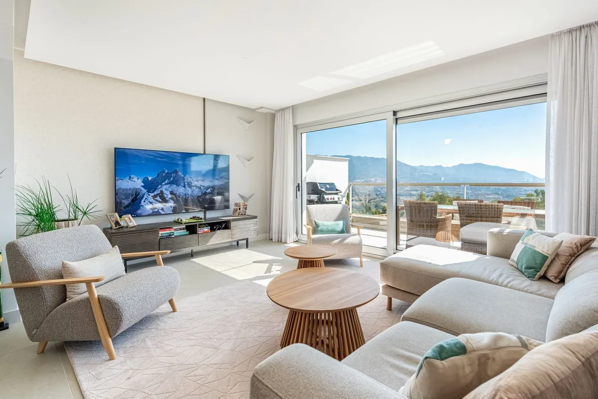 49b3549a-3649-4a84-824f-858948675ac6