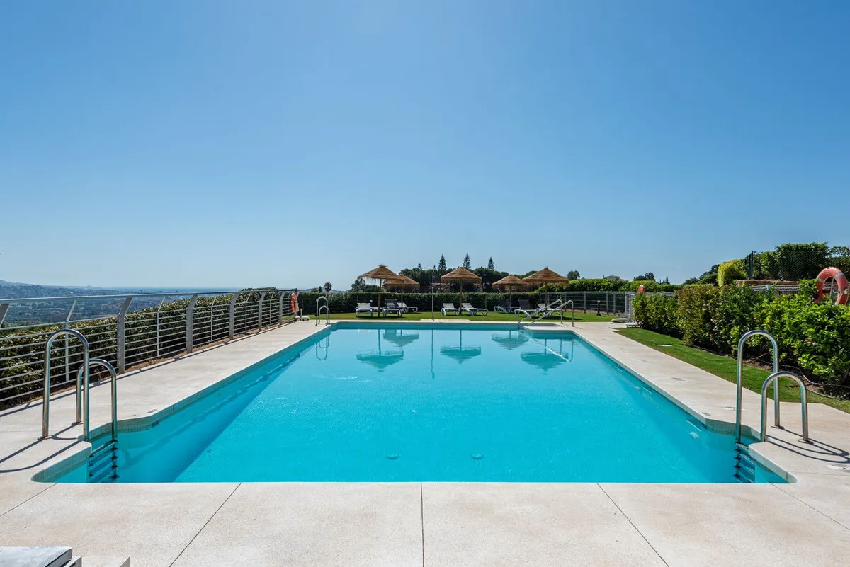 6f0570f6-e6df-4942-a38d-e5b7a810e493