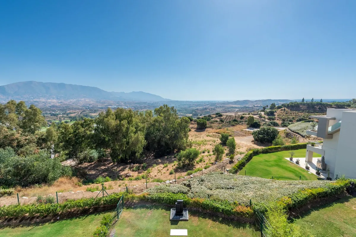 e0d998c2-ba24-46e9-a2b9-af986c4bc884