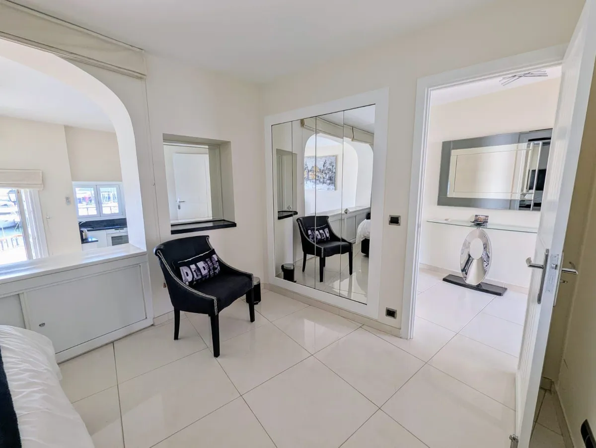 5376a7ee-f66a-4e8a-999e-7580baa6a3c5