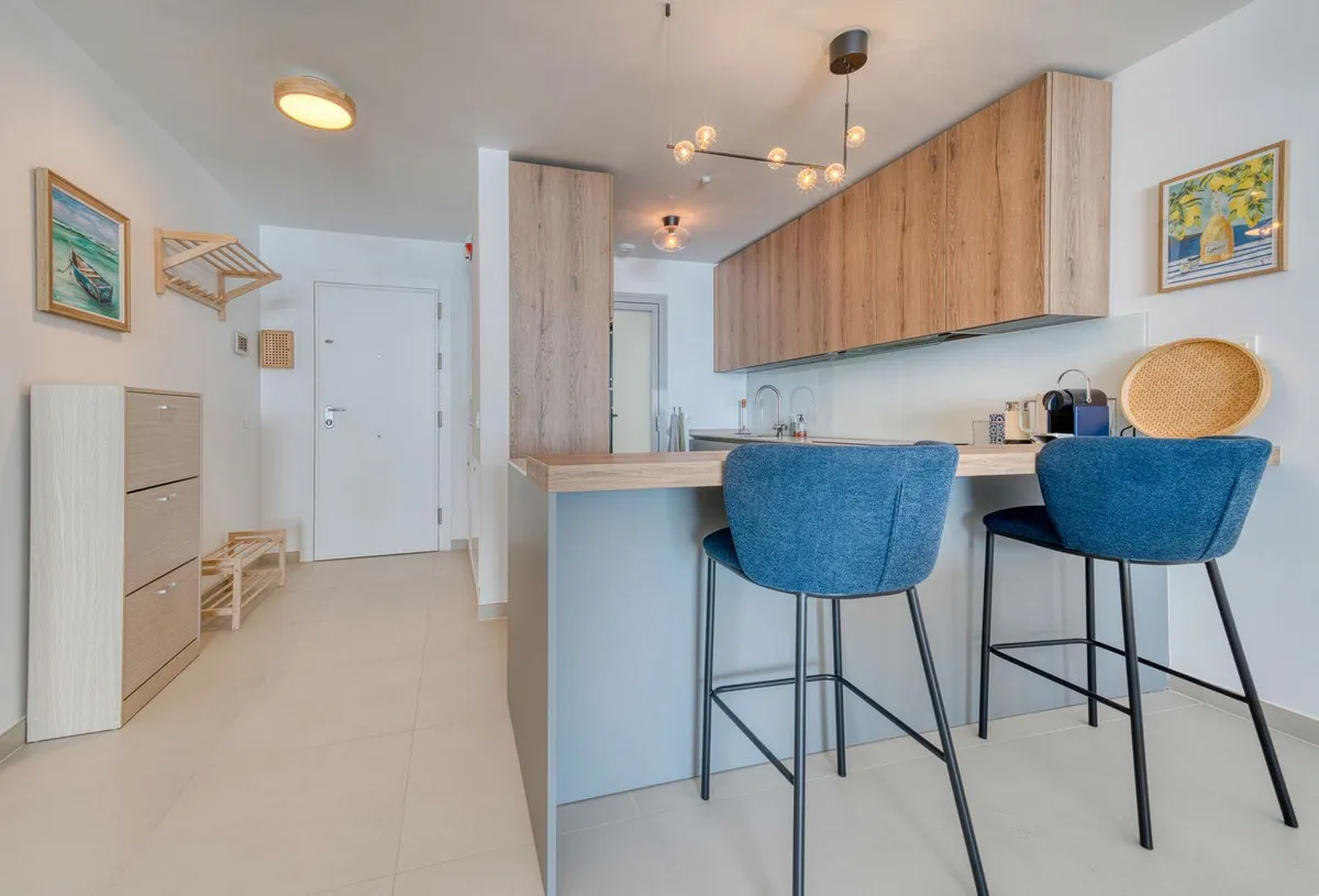 37f182e6-4a12-4c66-b0e9-a058e9014ef7