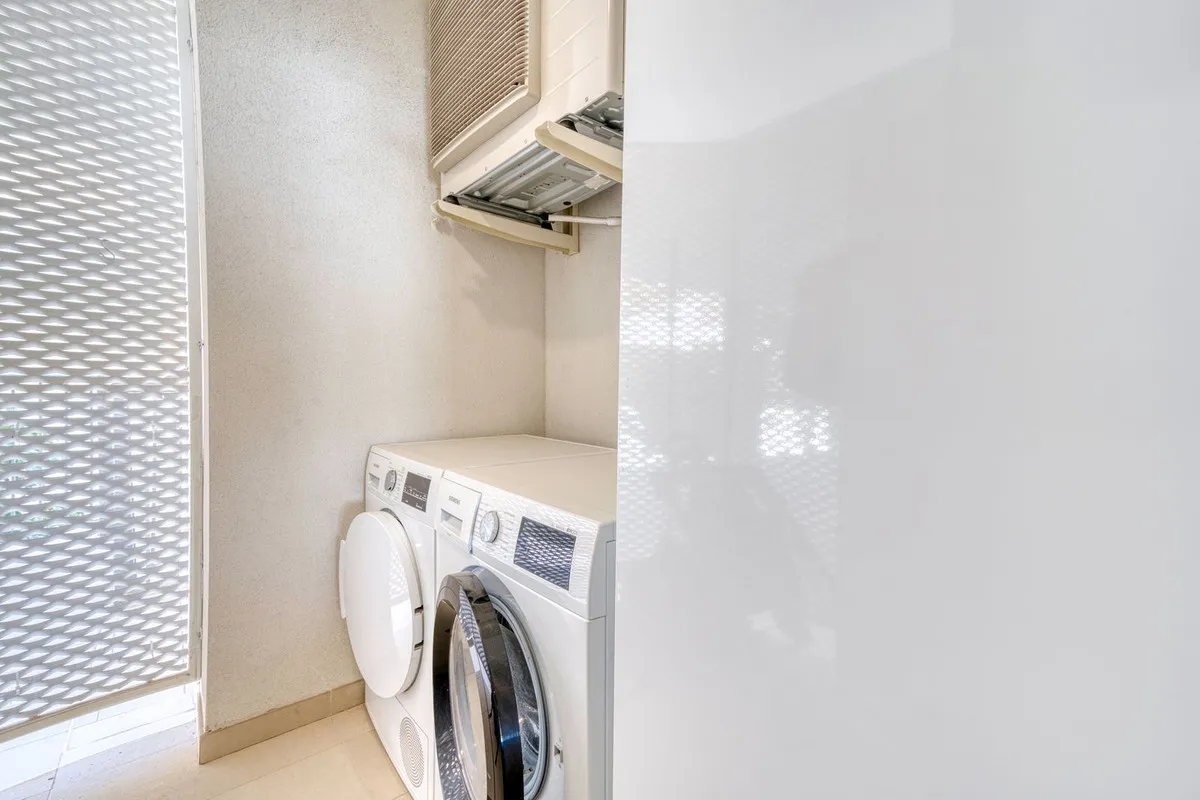 412365a4-16ad-41b3-99ca-e7c8767b7dd9