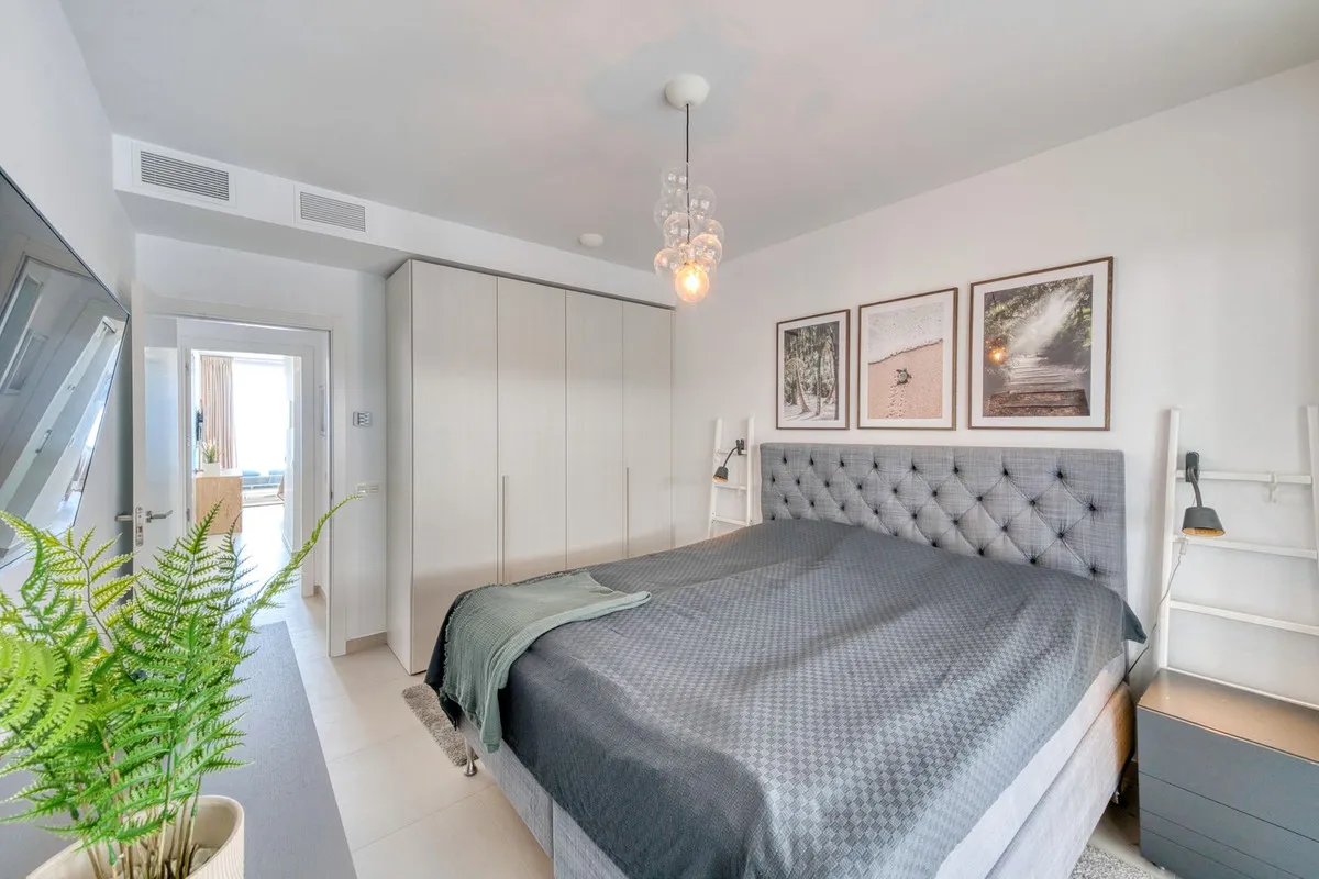 551c726f-a86b-4f3a-a6cd-b4efd1e26fd4